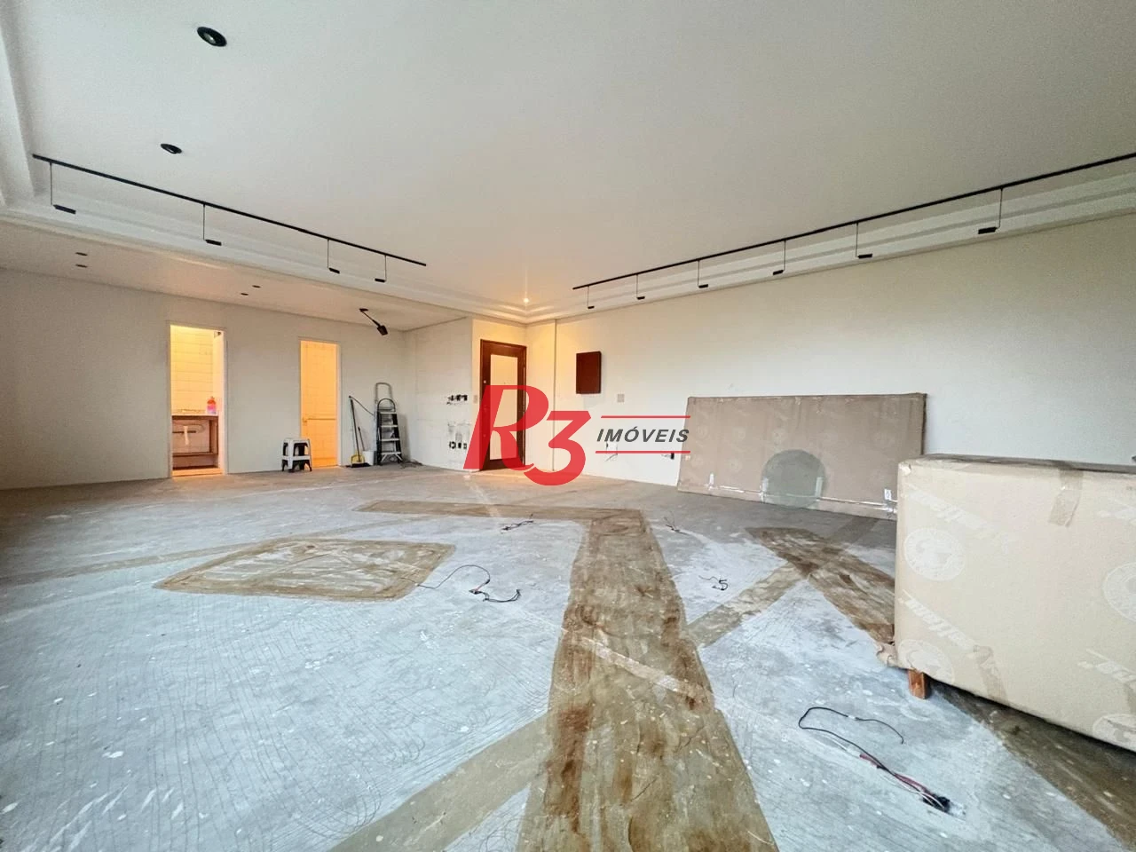 Conjunto à venda, 124 m² por R$ 550.000,00 - Gonzaga - Santos/SP