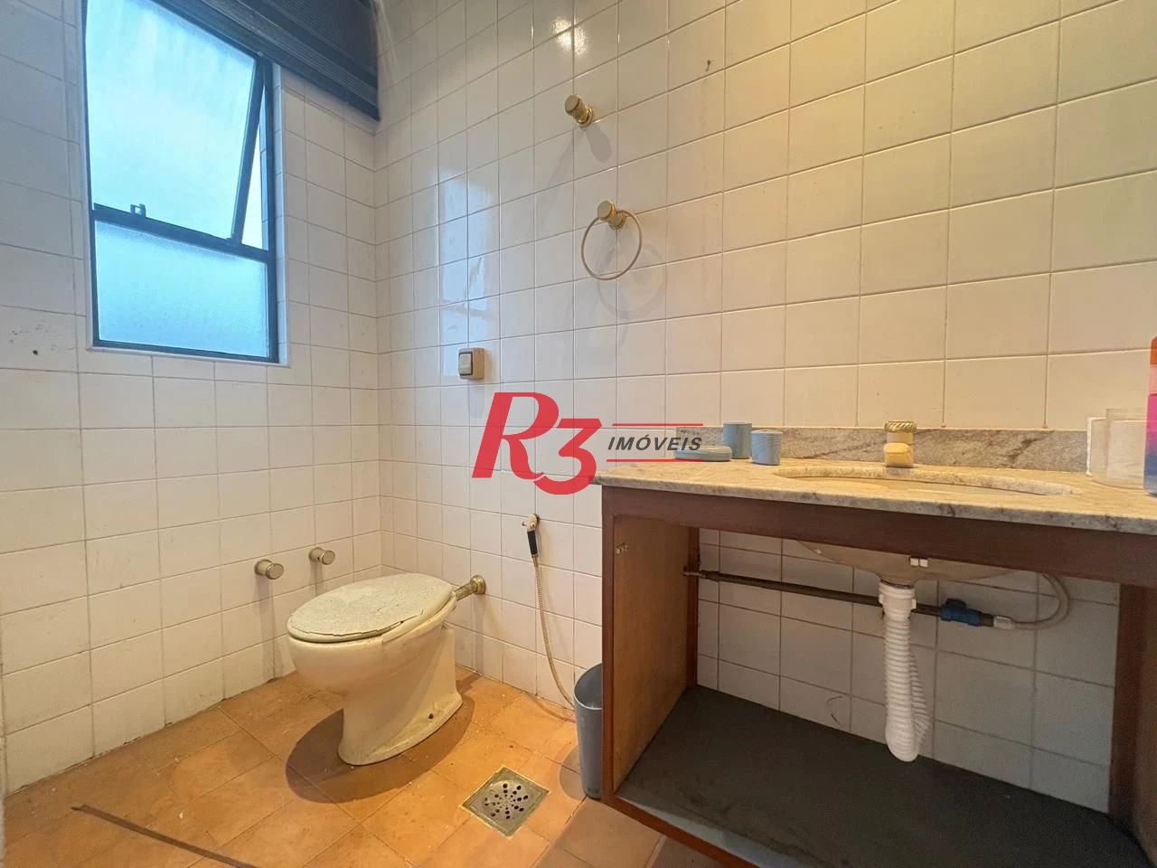 Conjunto à venda, 124 m² por R$ 550.000,00 - Gonzaga - Santos/SP