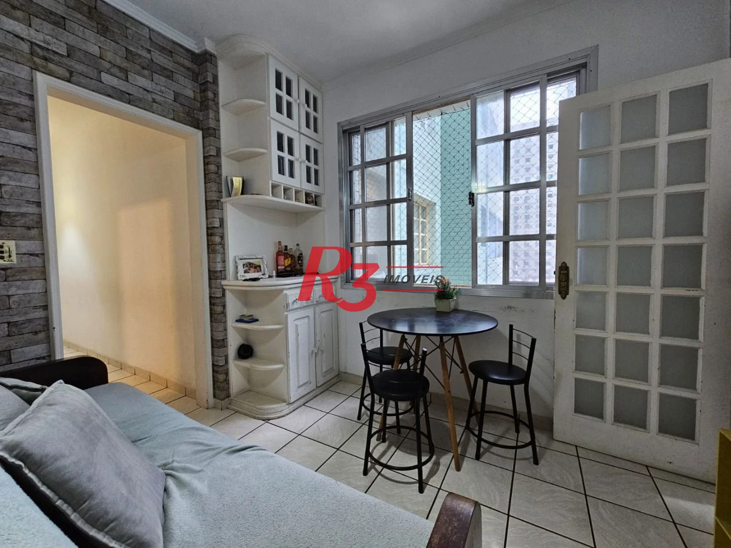 Apartamento com 2 dormitórios à venda, 56 m² por R$ 400.000,00 - José Menino - Santos/SP
