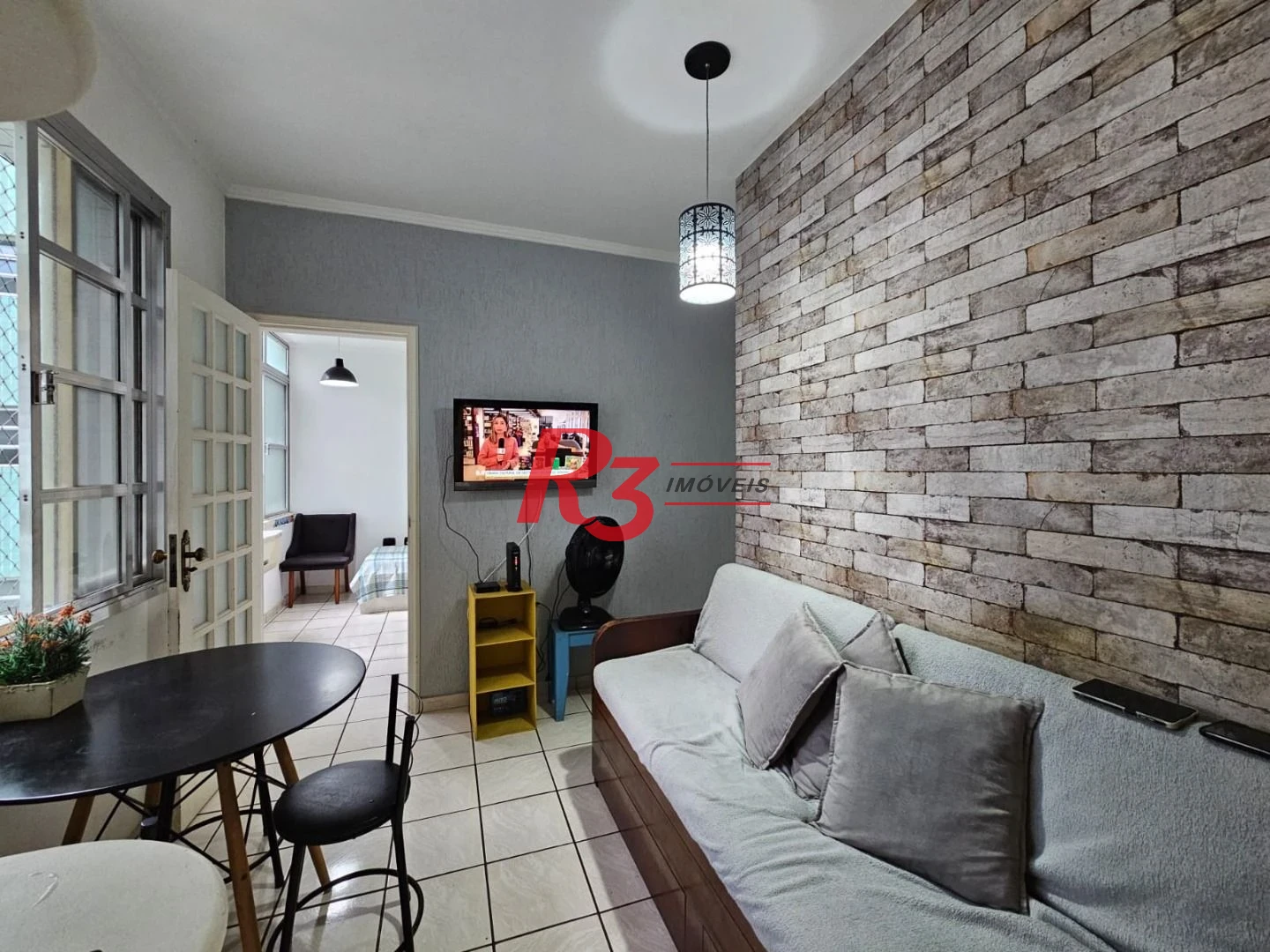 Apartamento com 2 dormitórios à venda, 56 m² por R$ 400.000,00 - José Menino - Santos/SP