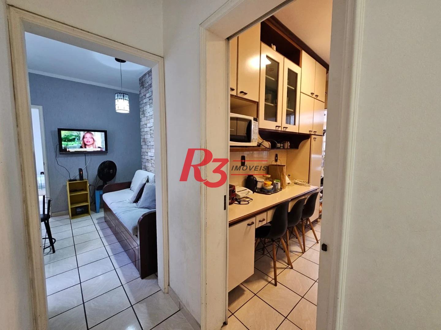 Apartamento com 2 dormitórios à venda, 56 m² por R$ 400.000,00 - José Menino - Santos/SP