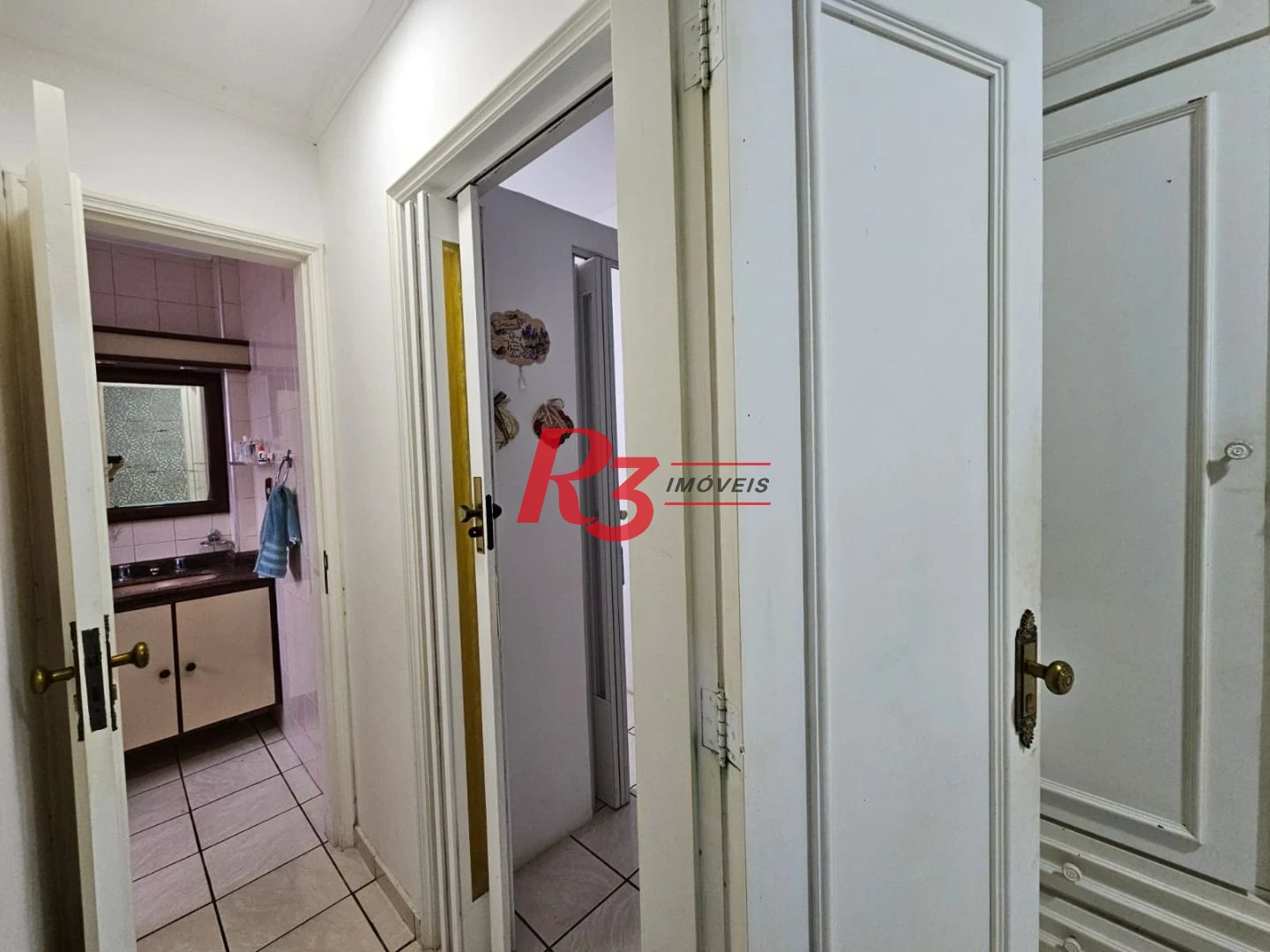 Apartamento com 2 dormitórios à venda, 56 m² por R$ 400.000,00 - José Menino - Santos/SP