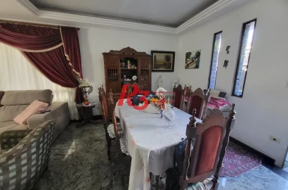 Sobrado com 4 dormitórios à venda, 166 m² por R$ 1.490.000,00 - Embaré - Santos/SP