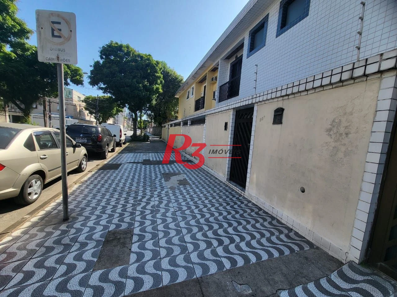 Sobrado com 4 dormitórios à venda, 166 m² por R$ 1.490.000,00 - Embaré - Santos/SP