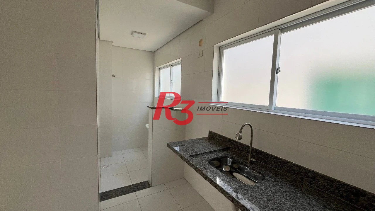 Sobrado com 2 dormitórios à venda, 92 m² por R$ 495.000,00 - Marapé - Santos/SP