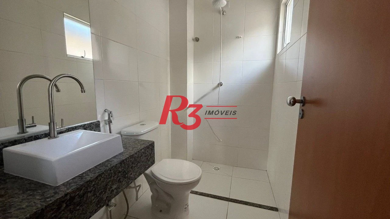 Sobrado com 2 dormitórios à venda, 92 m² por R$ 495.000,00 - Marapé - Santos/SP