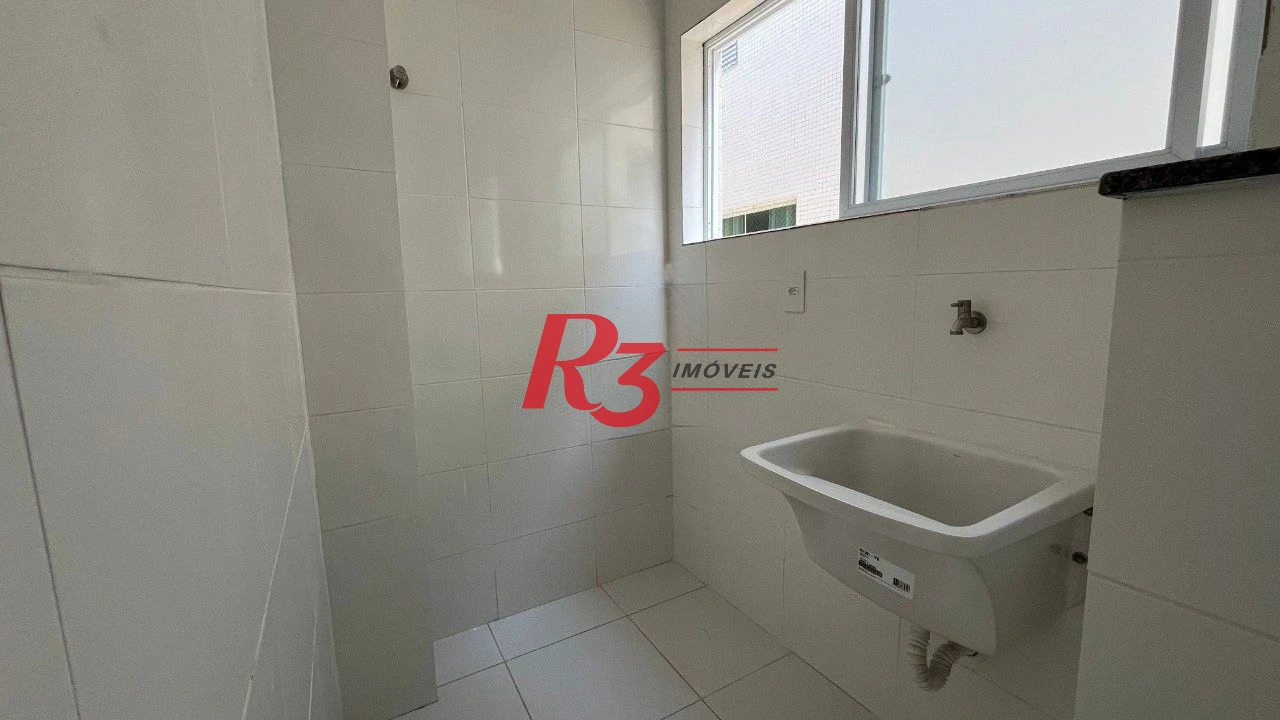 Sobrado com 2 dormitórios à venda, 92 m² por R$ 495.000,00 - Marapé - Santos/SP