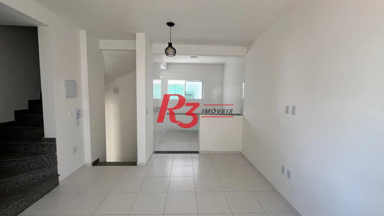 Sobrado com 2 dormitórios à venda, 92 m² por R$ 495.000,00 - Marapé - Santos/SP