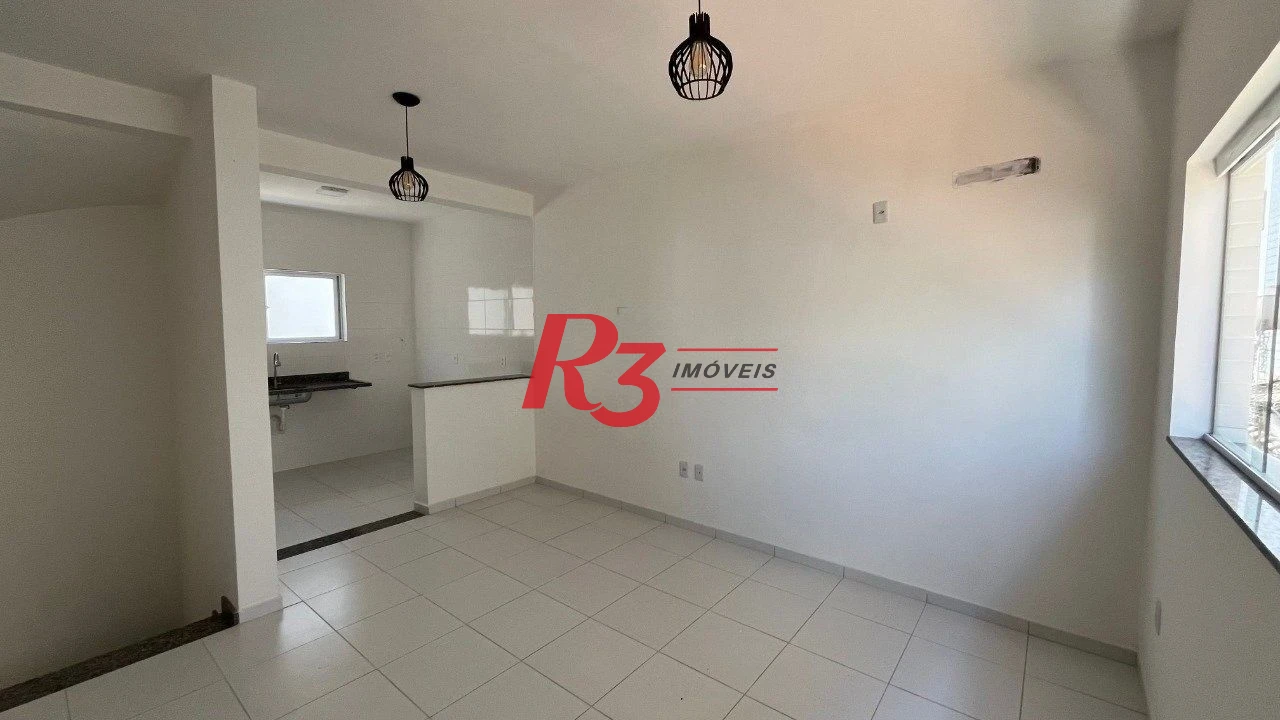 Sobrado com 2 dormitórios à venda, 92 m² por R$ 495.000,00 - Marapé - Santos/SP