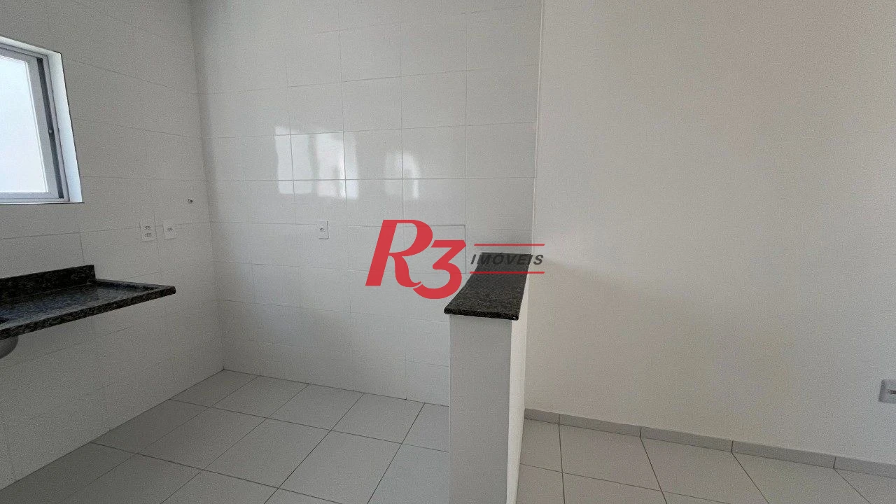 Sobrado com 2 dormitórios à venda, 92 m² por R$ 495.000,00 - Marapé - Santos/SP