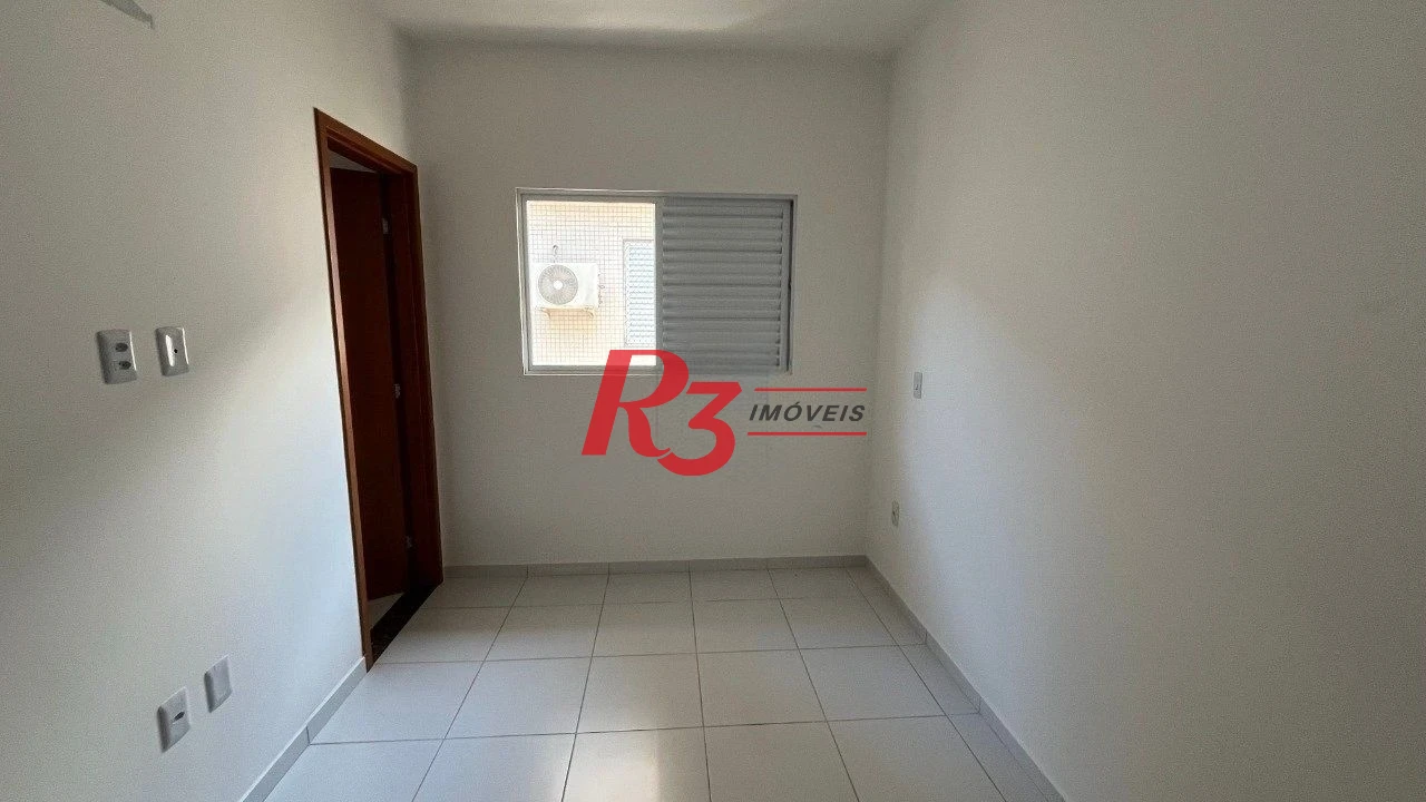 Sobrado com 2 dormitórios à venda, 92 m² por R$ 495.000,00 - Marapé - Santos/SP