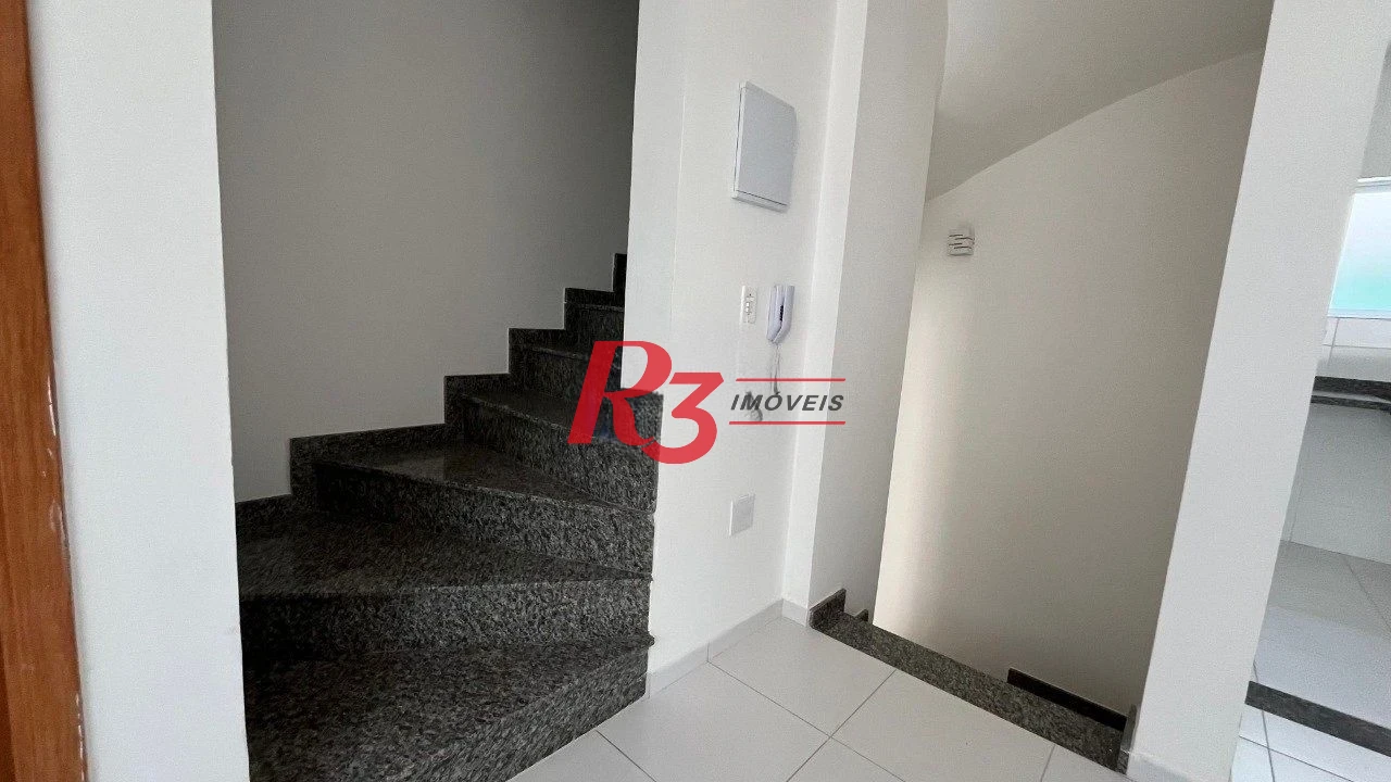 Sobrado com 2 dormitórios à venda, 92 m² por R$ 495.000,00 - Marapé - Santos/SP