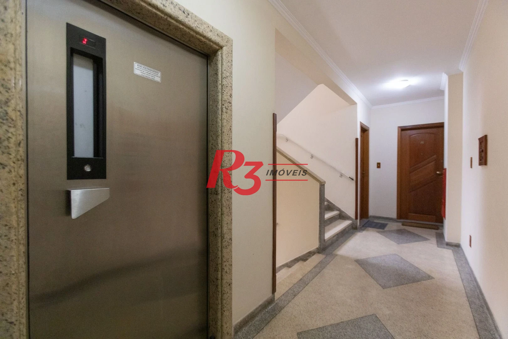 Apartamento com 1 dormitório à venda, 60 m² por R$ 420.000,00 - Gonzaga - Santos/SP