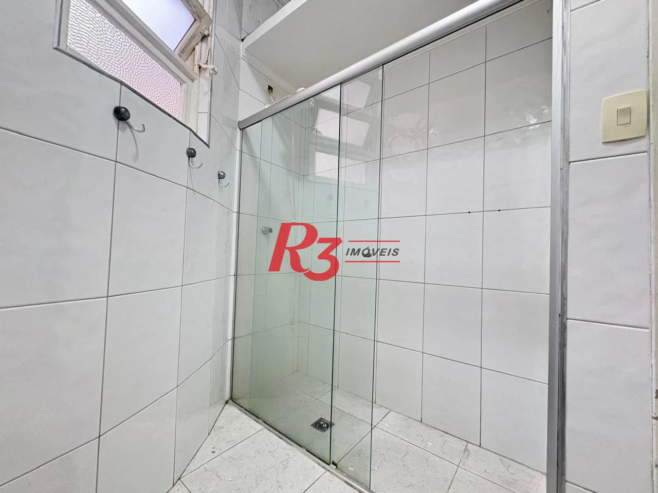 Apartamento com 2 dormitórios para alugar, 64 m² por R$ 3.500,02/mês - Boqueirão - Santos/SP