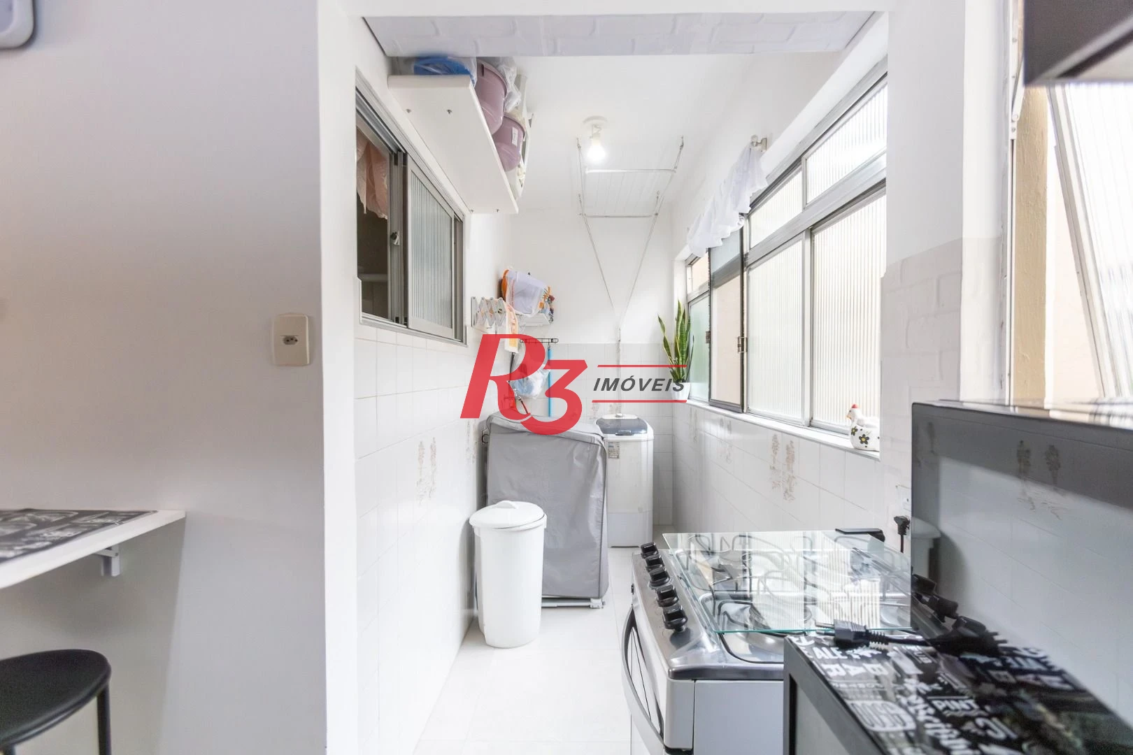 Apartamento com 1 dormitório à venda, 78 m² por R$ 355.000,00 - Marapé - Santos/SP