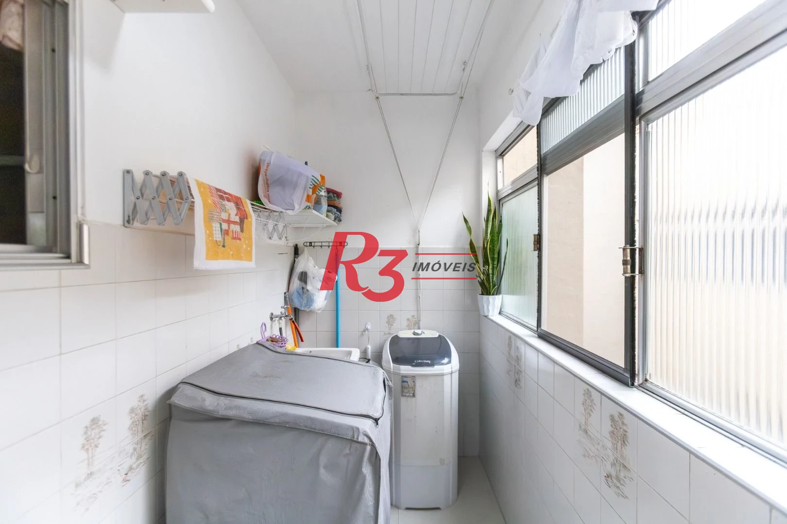 Apartamento com 1 dormitório à venda, 78 m² por R$ 355.000,00 - Marapé - Santos/SP