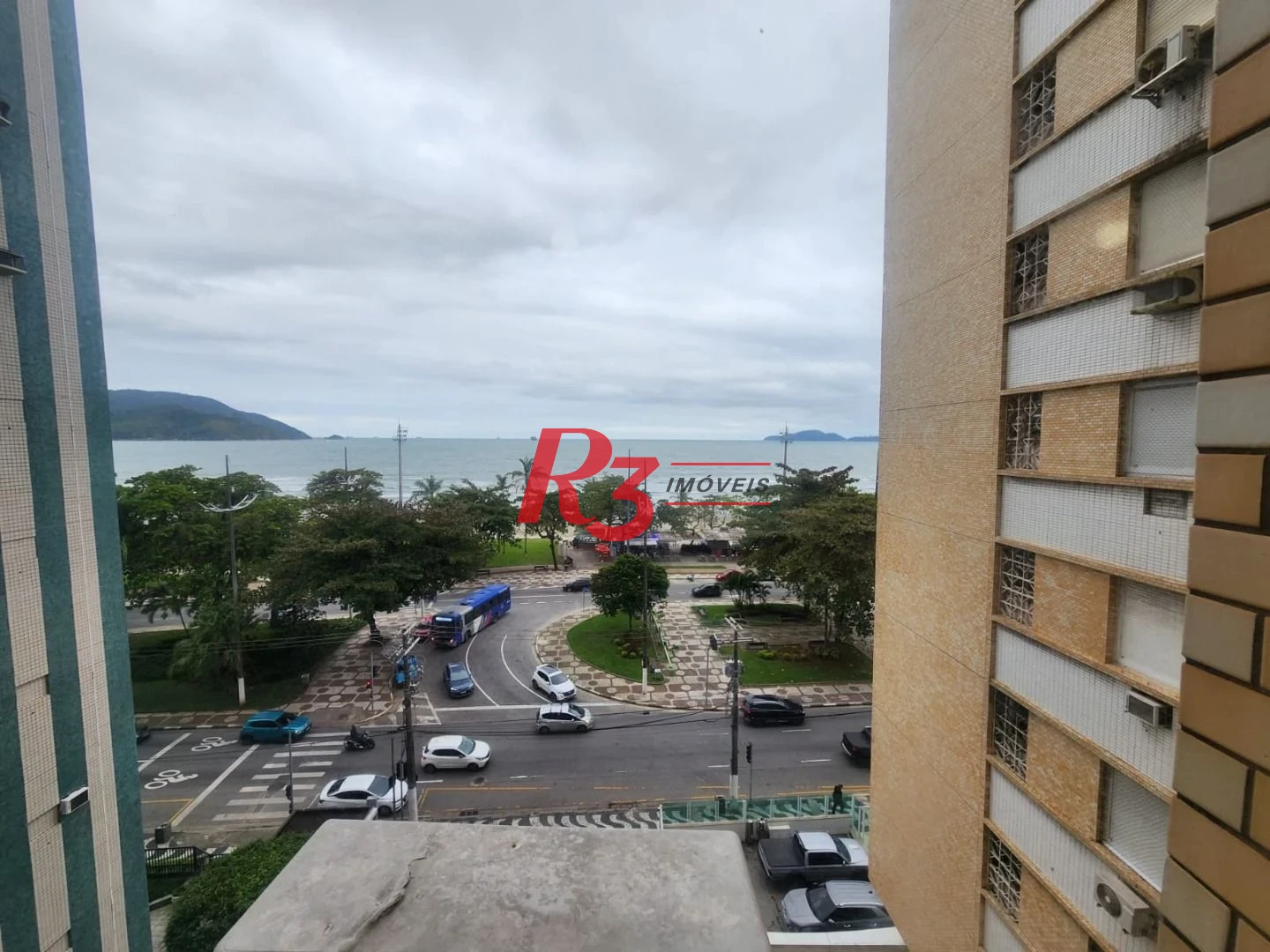 Apartamento com 3 dormitórios à venda, 158 m² por R$ 900.000,00 - Embaré - Santos/SP