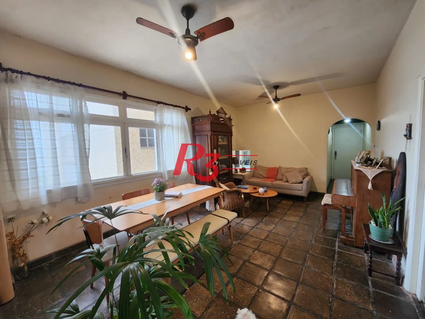 Apartamento com 3 dormitórios à venda, 158 m² por R$ 900.000,00 - Embaré - Santos/SP