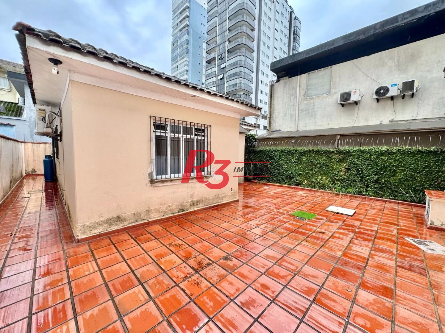 Casa com 3 dormitórios à venda, 320 m² por R$ 4.000.000,00 - Embaré - Santos/SP