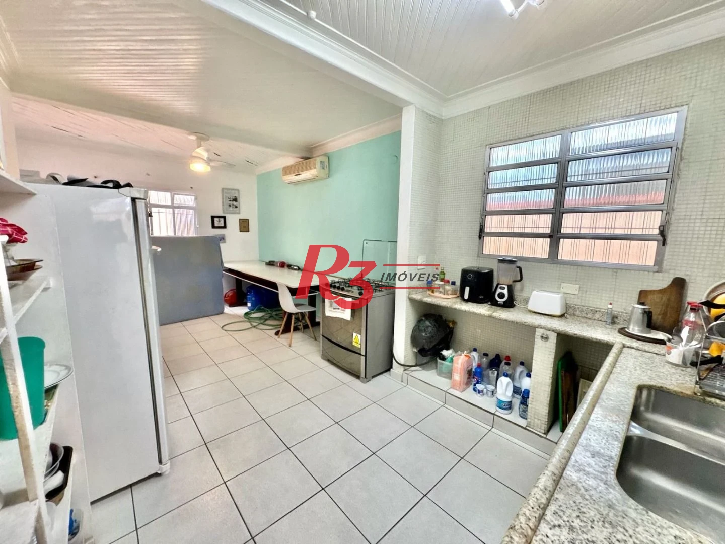 Casa com 3 dormitórios à venda, 320 m² por R$ 4.000.000,00 - Embaré - Santos/SP