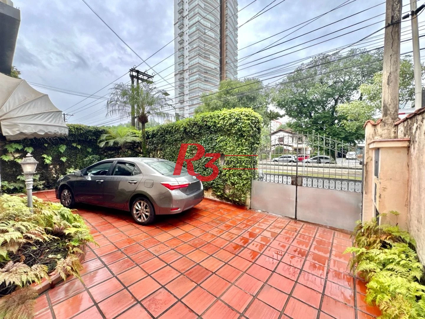 Casa com 3 dormitórios à venda, 320 m² por R$ 4.000.000,00 - Embaré - Santos/SP