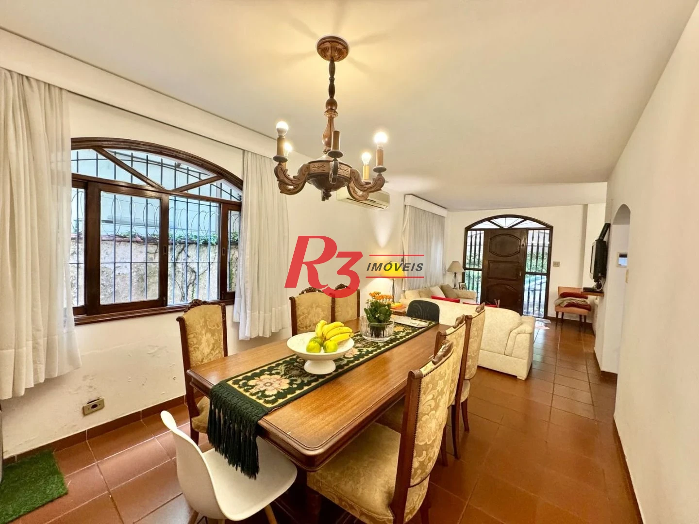 Casa com 3 dormitórios à venda, 320 m² por R$ 4.000.000,00 - Embaré - Santos/SP
