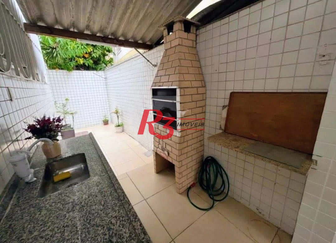 Sobrado com 3 dormitórios à venda, 208 m² por R$ 1.490.000,00 - Ponta da Praia - Santos/SP