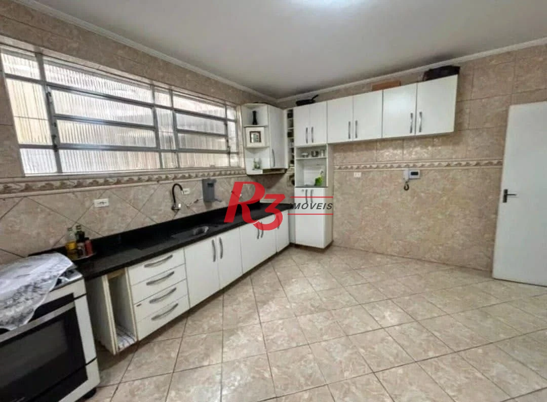 Sobrado com 3 dormitórios à venda, 208 m² por R$ 1.490.000,00 - Ponta da Praia - Santos/SP