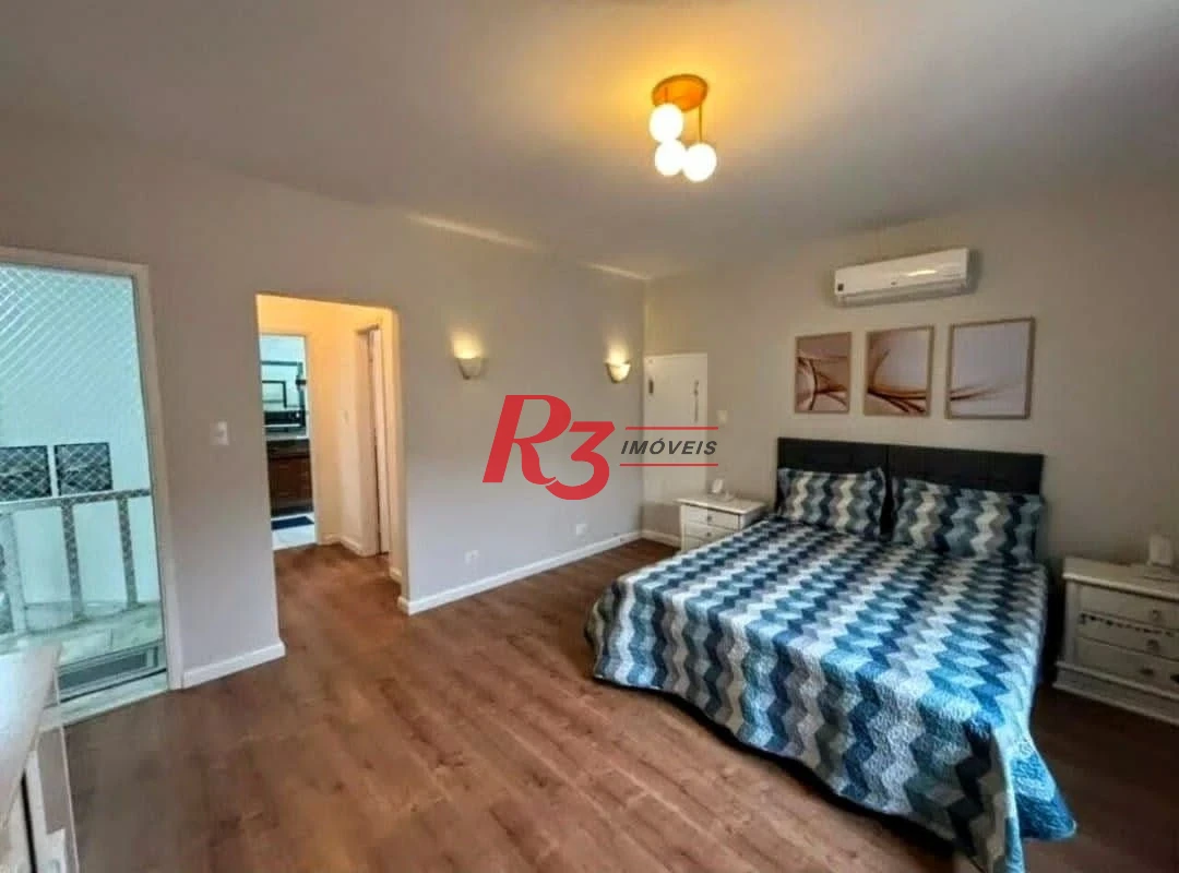 Sobrado com 3 dormitórios à venda, 208 m² por R$ 1.490.000,00 - Ponta da Praia - Santos/SP