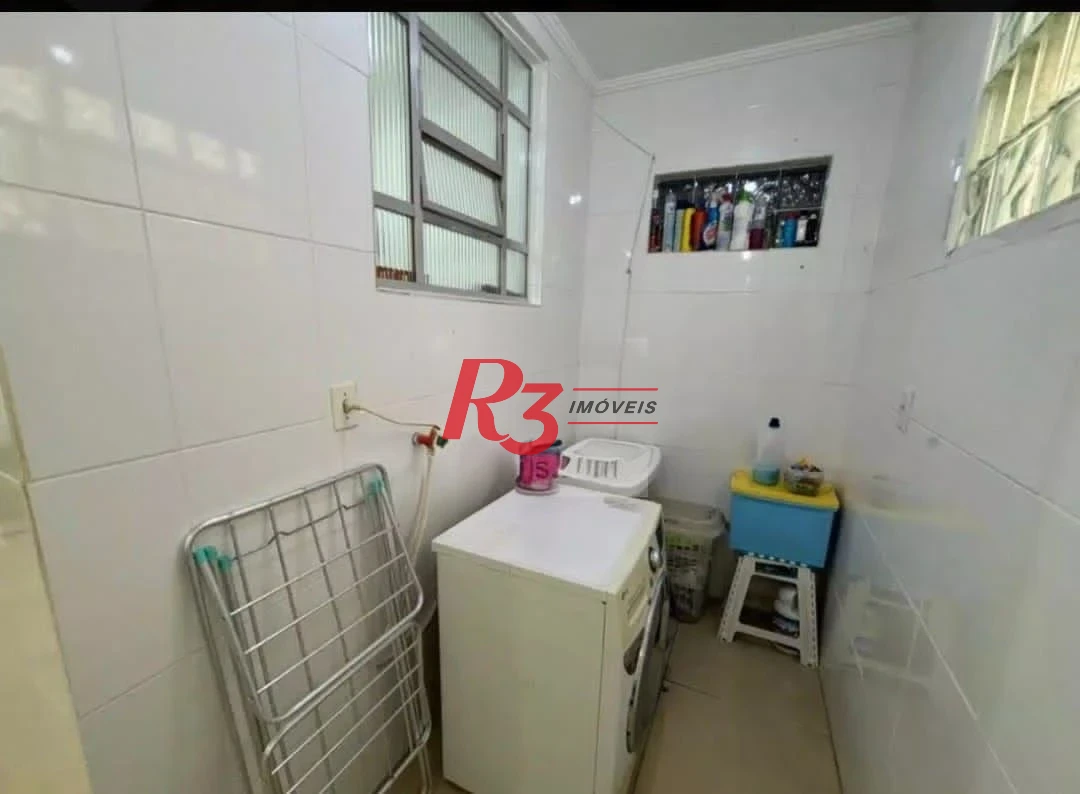Sobrado com 3 dormitórios à venda, 208 m² por R$ 1.490.000,00 - Ponta da Praia - Santos/SP