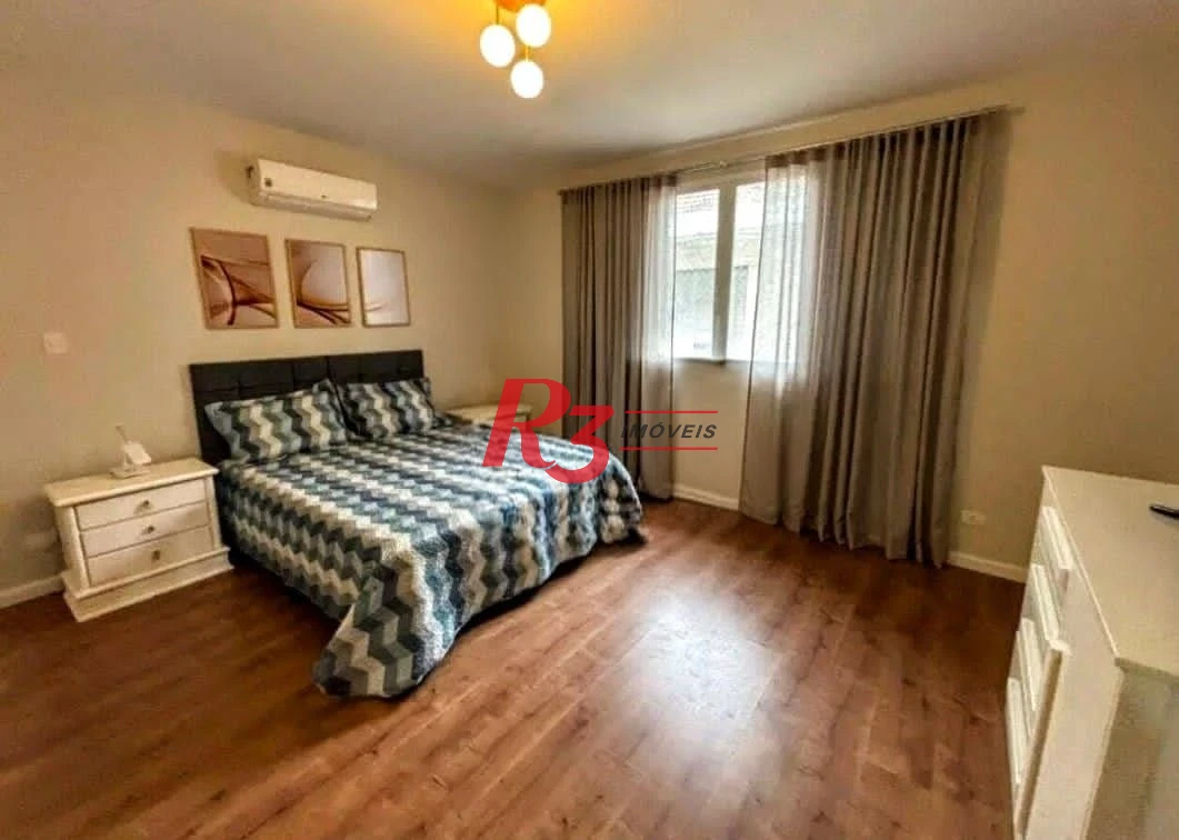 Sobrado com 3 dormitórios à venda, 208 m² por R$ 1.490.000,00 - Ponta da Praia - Santos/SP