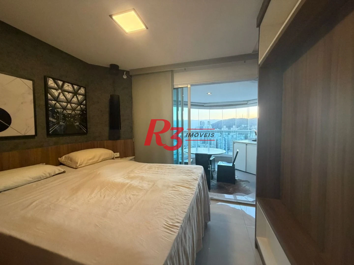 Cobertura com 1 dormitório à venda, 129 m² por R$ 1.330.000,00 - Pompéia - Santos/SP