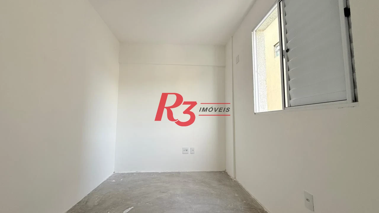 Apartamento com 2 dormitórios à venda, 47 m² por R$ 355.000,00 - Vila Voturuá - Santos/SP
