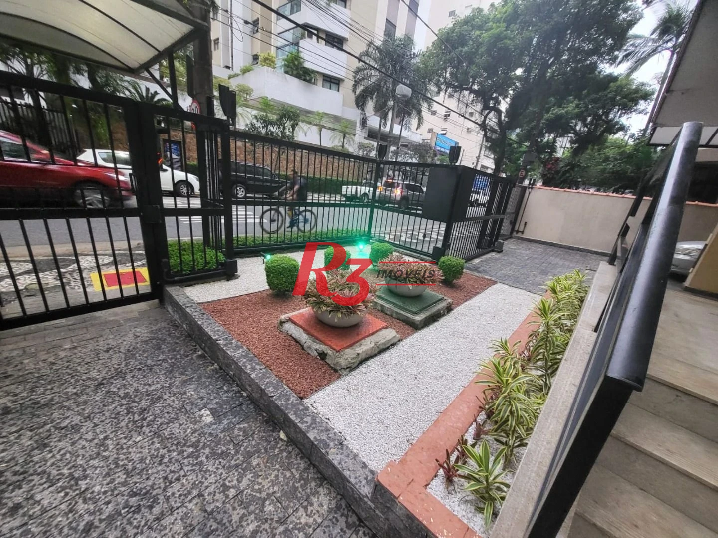 Apartamento com 3 dormitórios à venda, 183 m² por R$ 830.000,00 - Boqueirão - Santos/SP