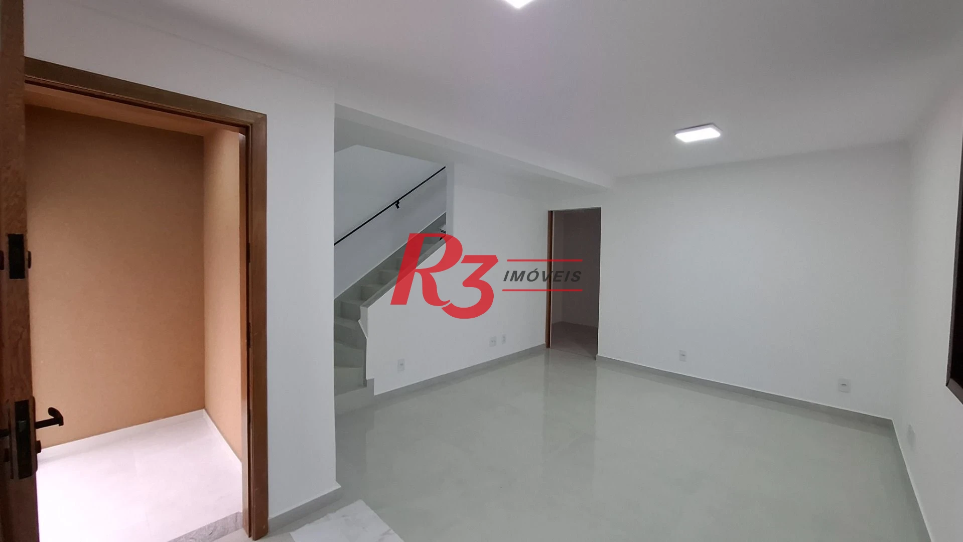 Sobrado com 3 dormitórios para alugar, 110 m² por R$ 6.795,00/mês - Embaré - Santos/SP