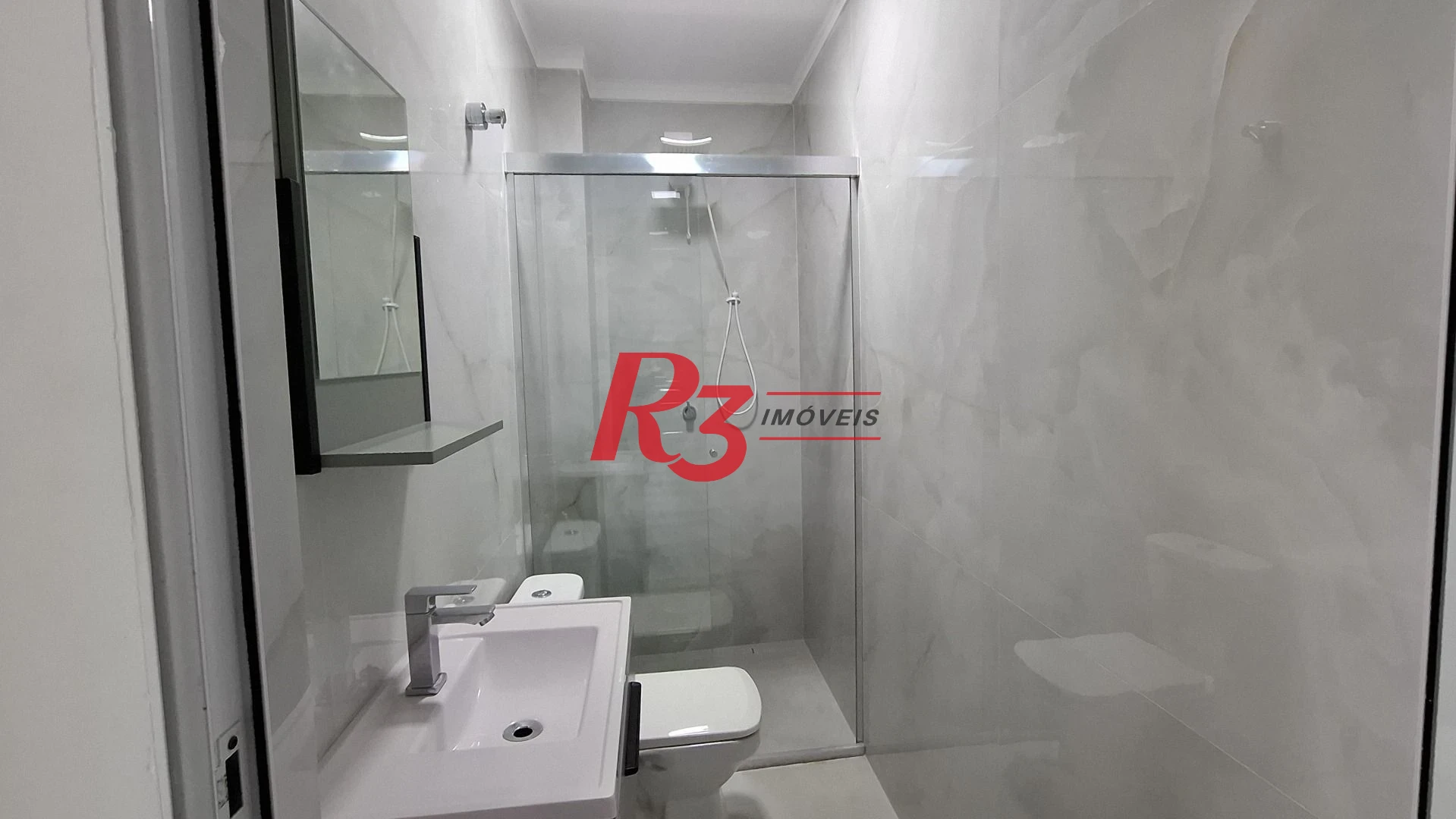Sobrado com 3 dormitórios para alugar, 110 m² por R$ 6.795,00/mês - Embaré - Santos/SP
