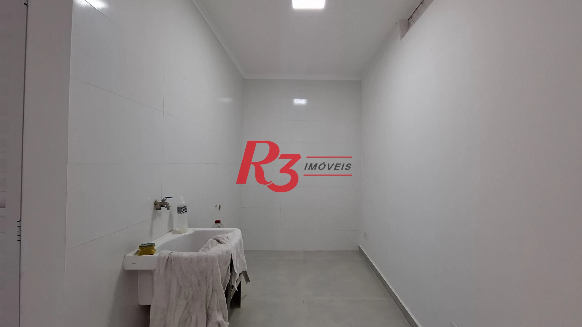 Sobrado com 3 dormitórios para alugar, 110 m² por R$ 6.795,00/mês - Embaré - Santos/SP
