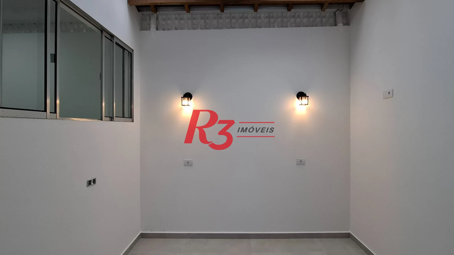 Sobrado com 3 dormitórios para alugar, 110 m² por R$ 6.795,00/mês - Embaré - Santos/SP