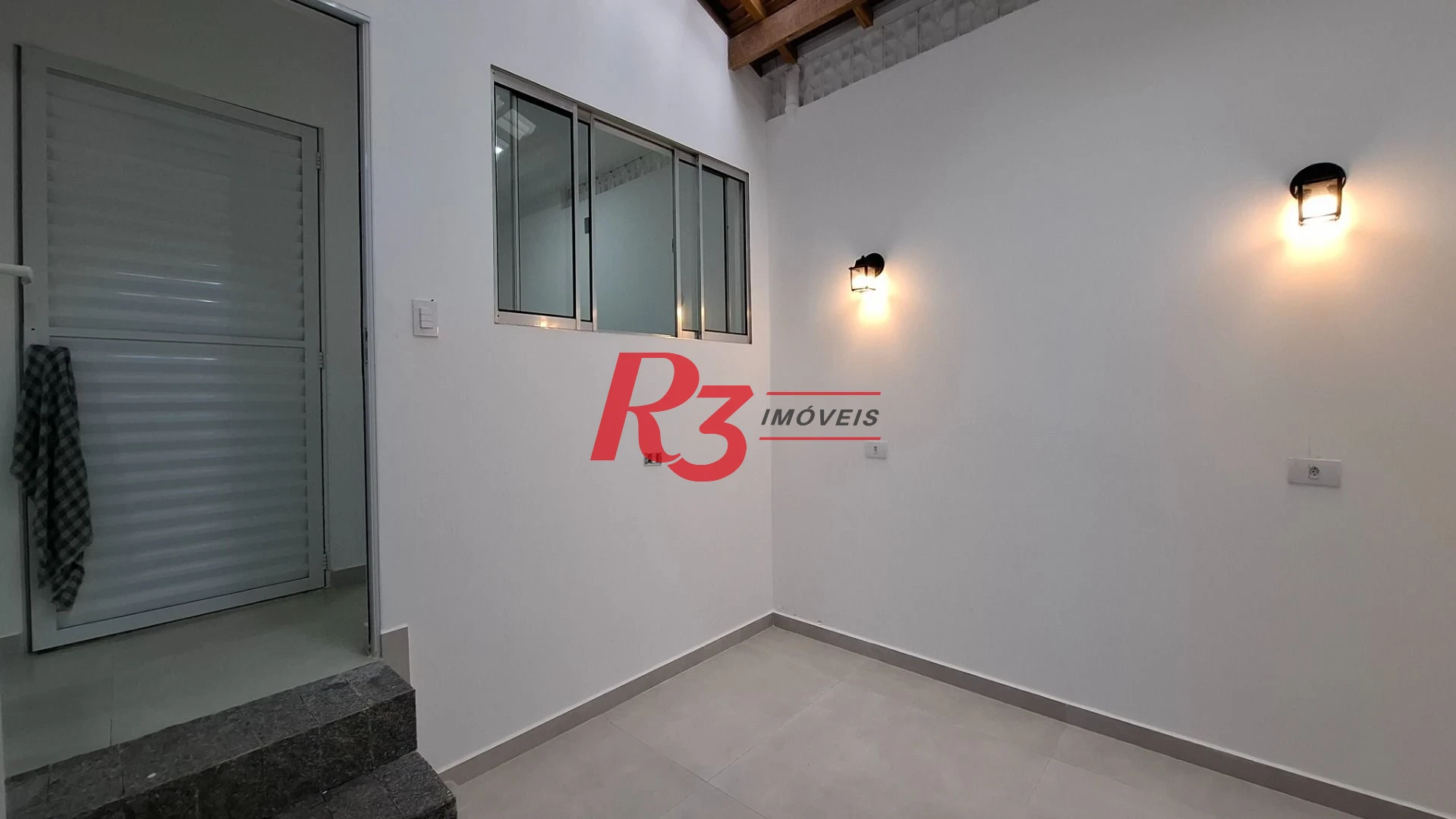 Sobrado com 3 dormitórios para alugar, 110 m² por R$ 6.795,00/mês - Embaré - Santos/SP