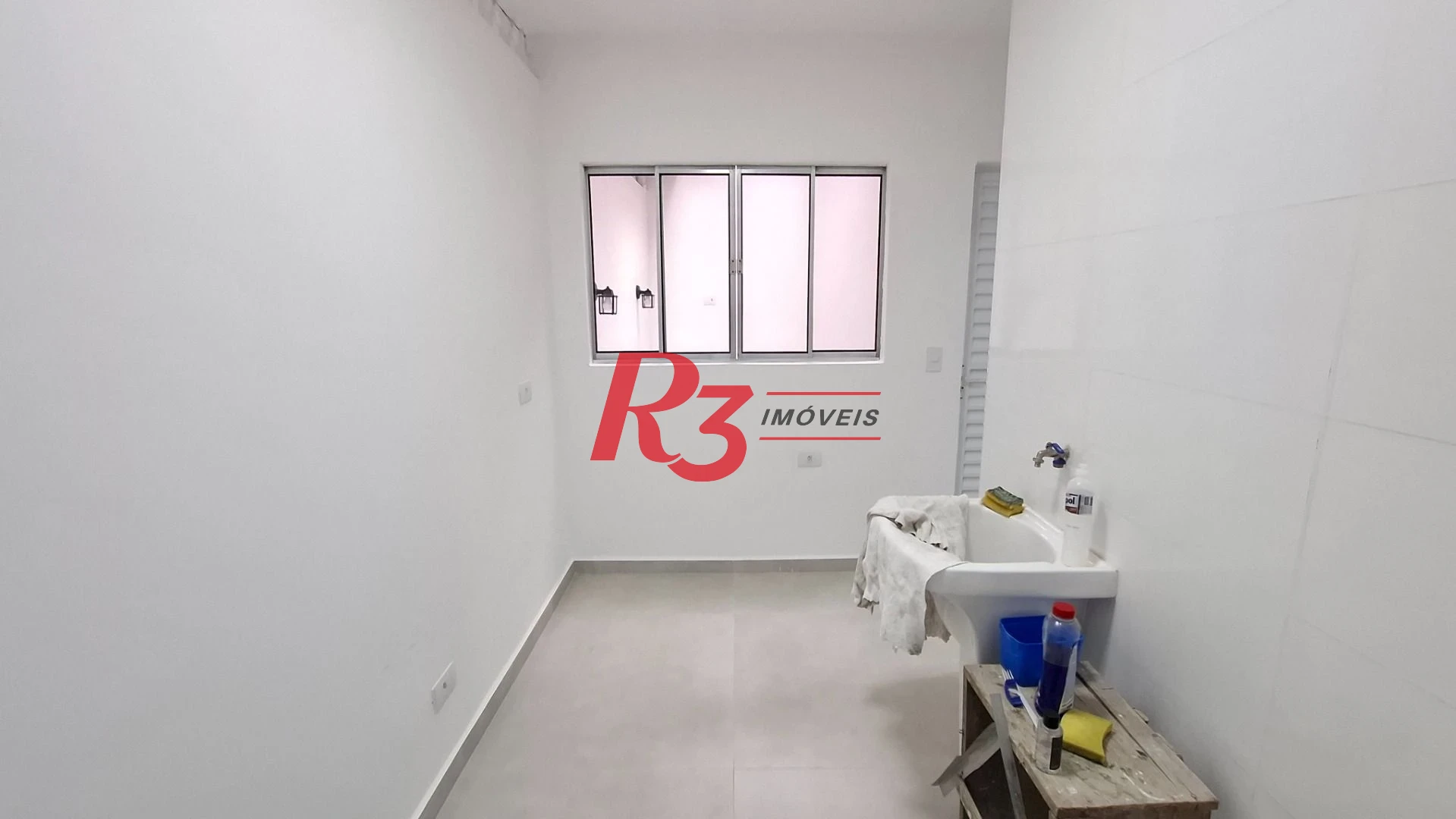 Sobrado com 3 dormitórios para alugar, 110 m² por R$ 6.795,00/mês - Embaré - Santos/SP