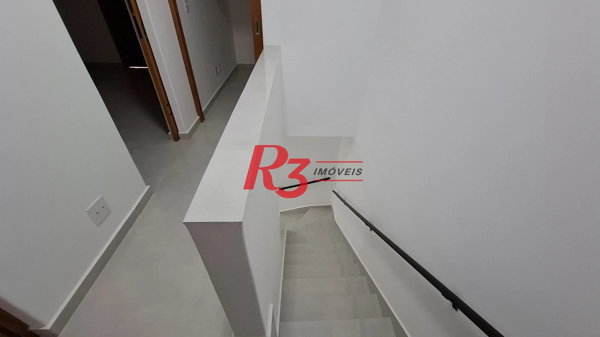 Sobrado com 3 dormitórios para alugar, 110 m² por R$ 6.795,00/mês - Embaré - Santos/SP