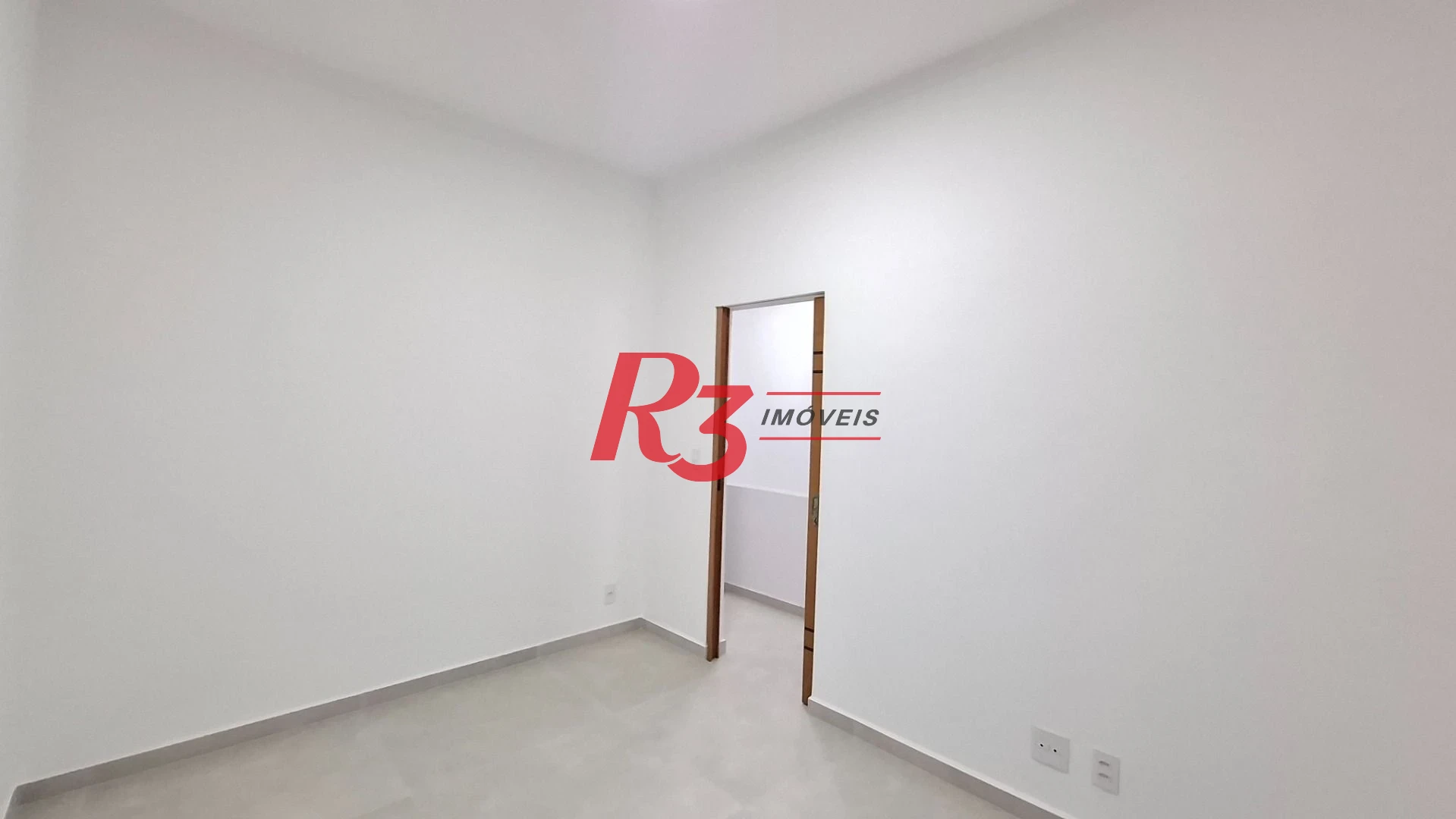 Sobrado com 3 dormitórios para alugar, 110 m² por R$ 6.795,00/mês - Embaré - Santos/SP