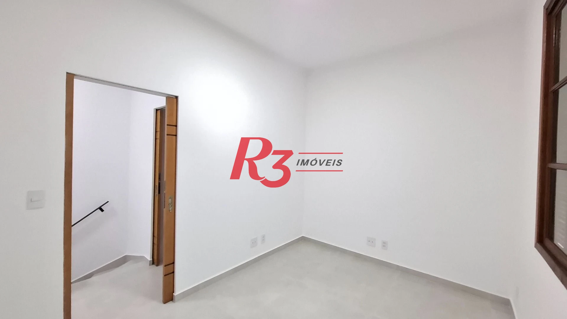 Sobrado com 3 dormitórios para alugar, 110 m² por R$ 6.795,00/mês - Embaré - Santos/SP