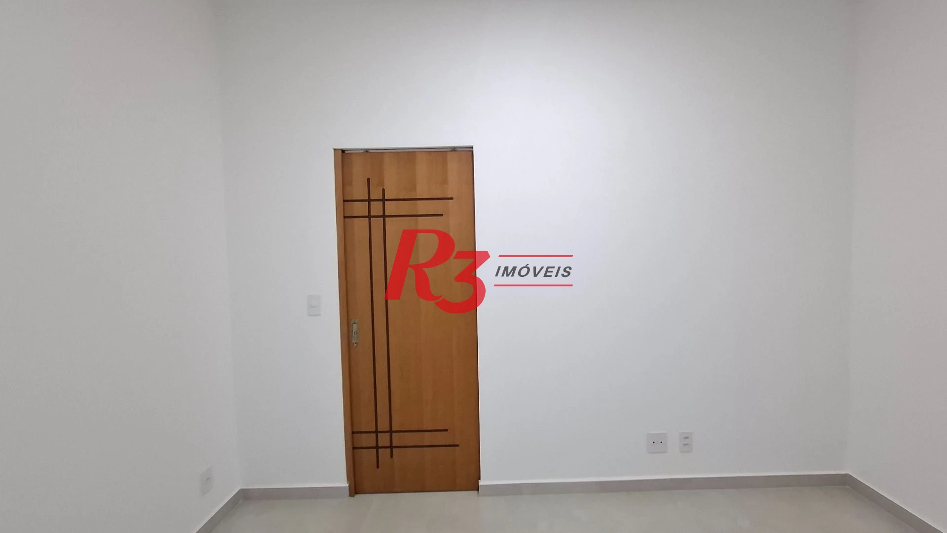 Sobrado com 3 dormitórios para alugar, 110 m² por R$ 6.795,00/mês - Embaré - Santos/SP