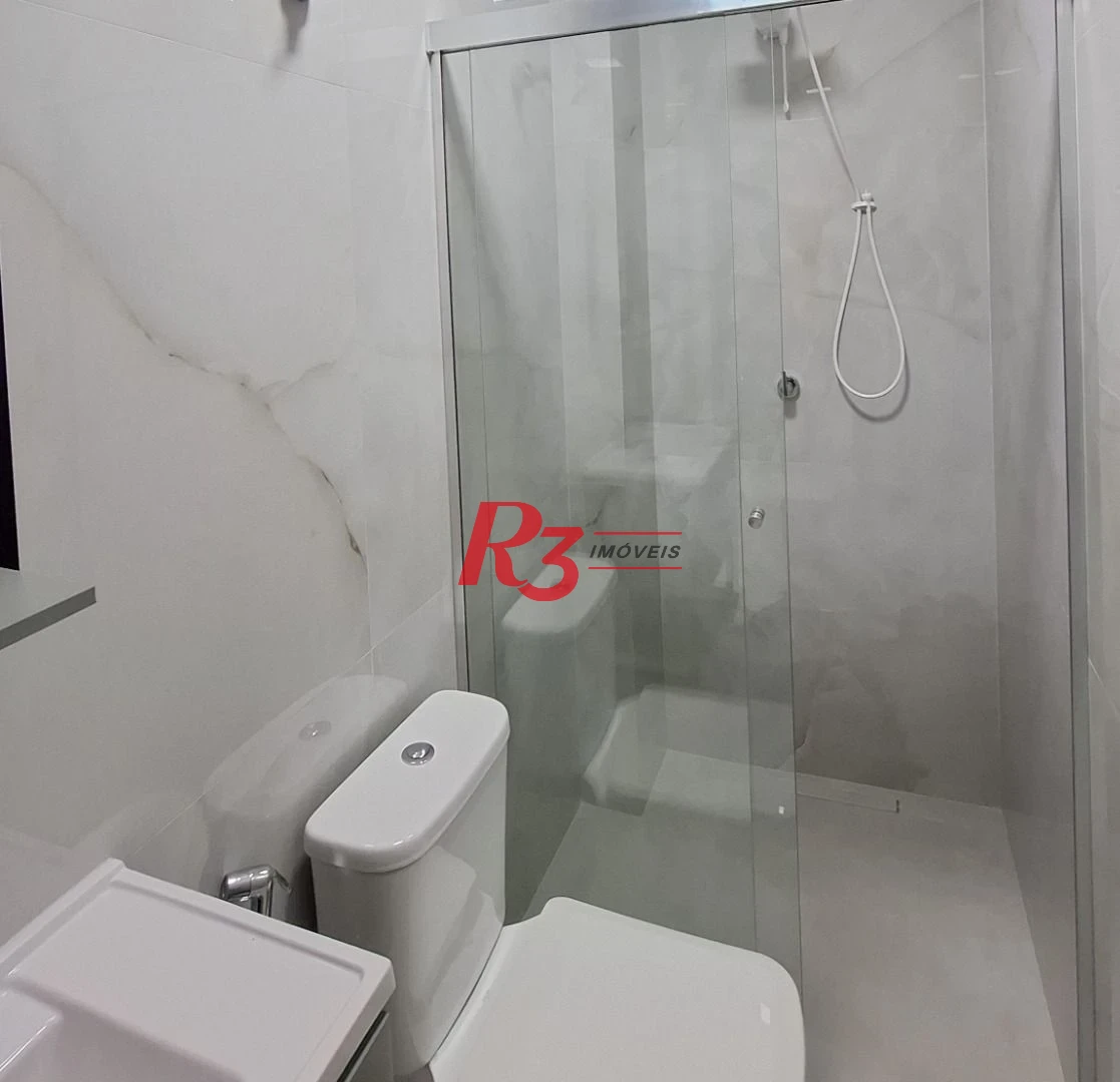 Sobrado com 3 dormitórios para alugar, 110 m² por R$ 6.795,00/mês - Embaré - Santos/SP