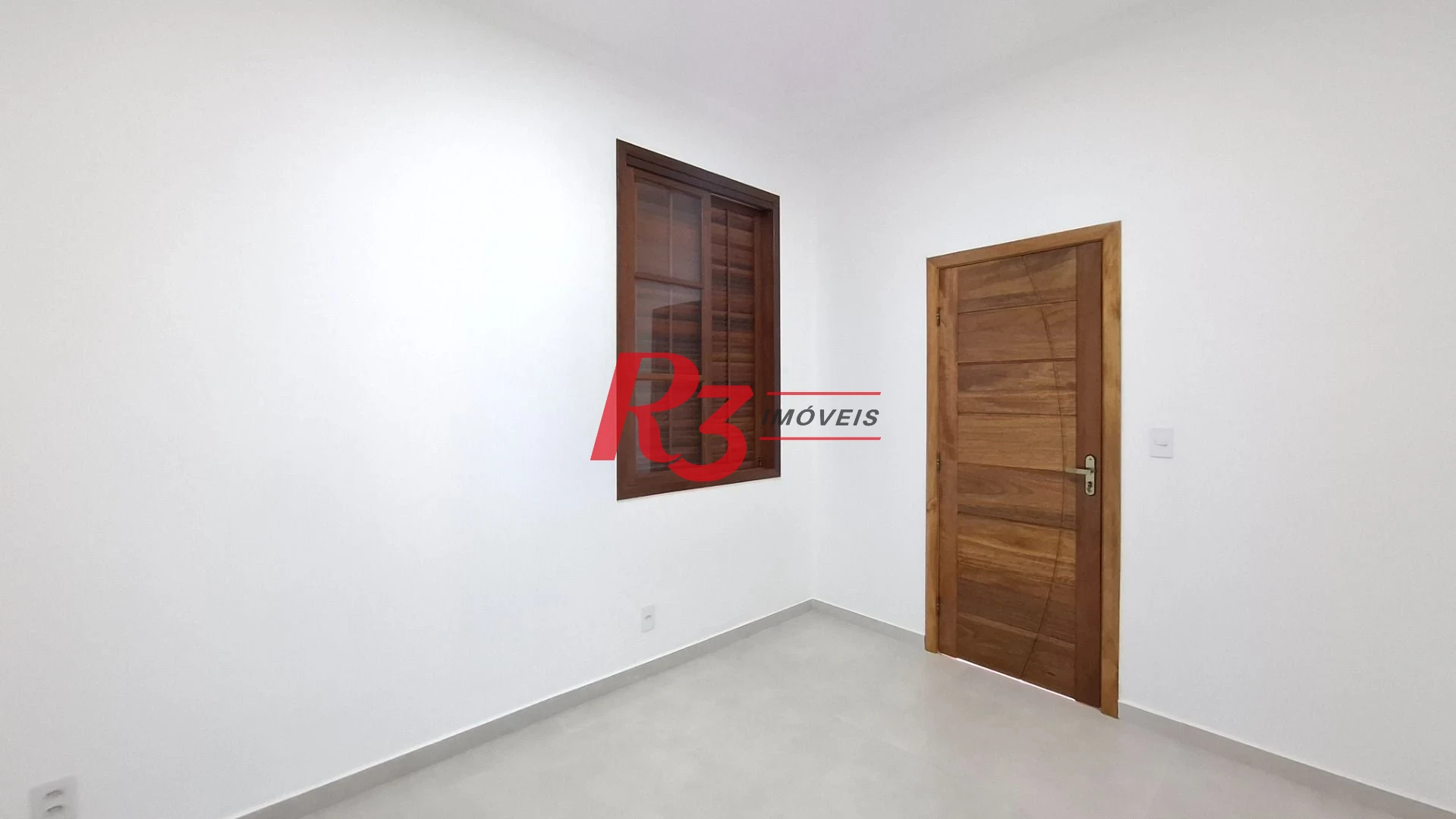 Sobrado com 3 dormitórios para alugar, 110 m² por R$ 6.795,00/mês - Embaré - Santos/SP