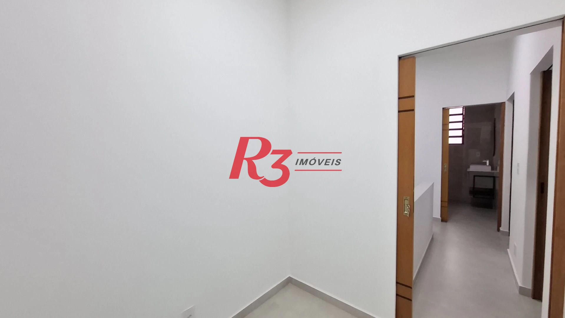 Sobrado com 3 dormitórios para alugar, 110 m² por R$ 6.795,00/mês - Embaré - Santos/SP