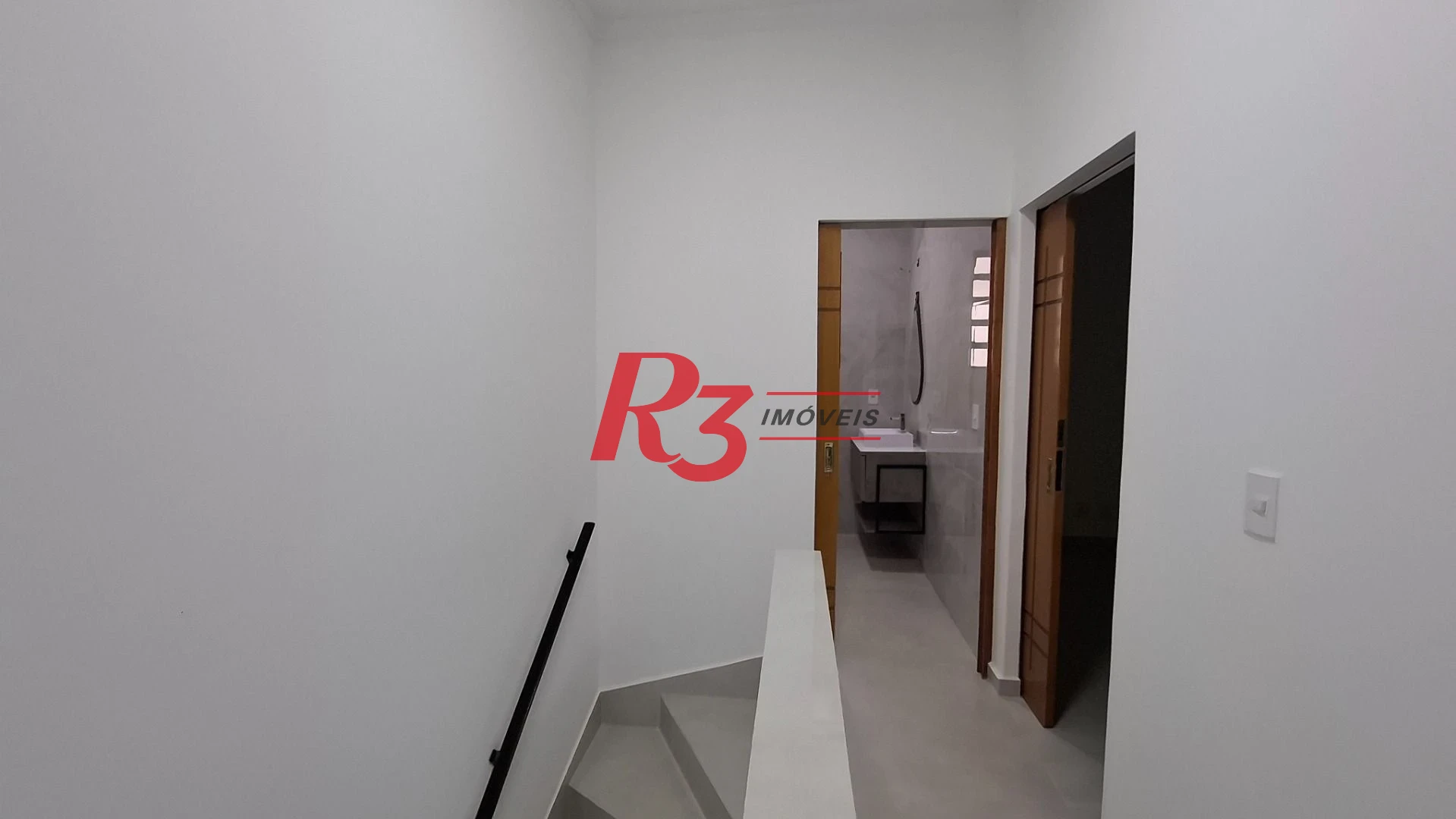 Sobrado com 3 dormitórios para alugar, 110 m² por R$ 6.795,00/mês - Embaré - Santos/SP