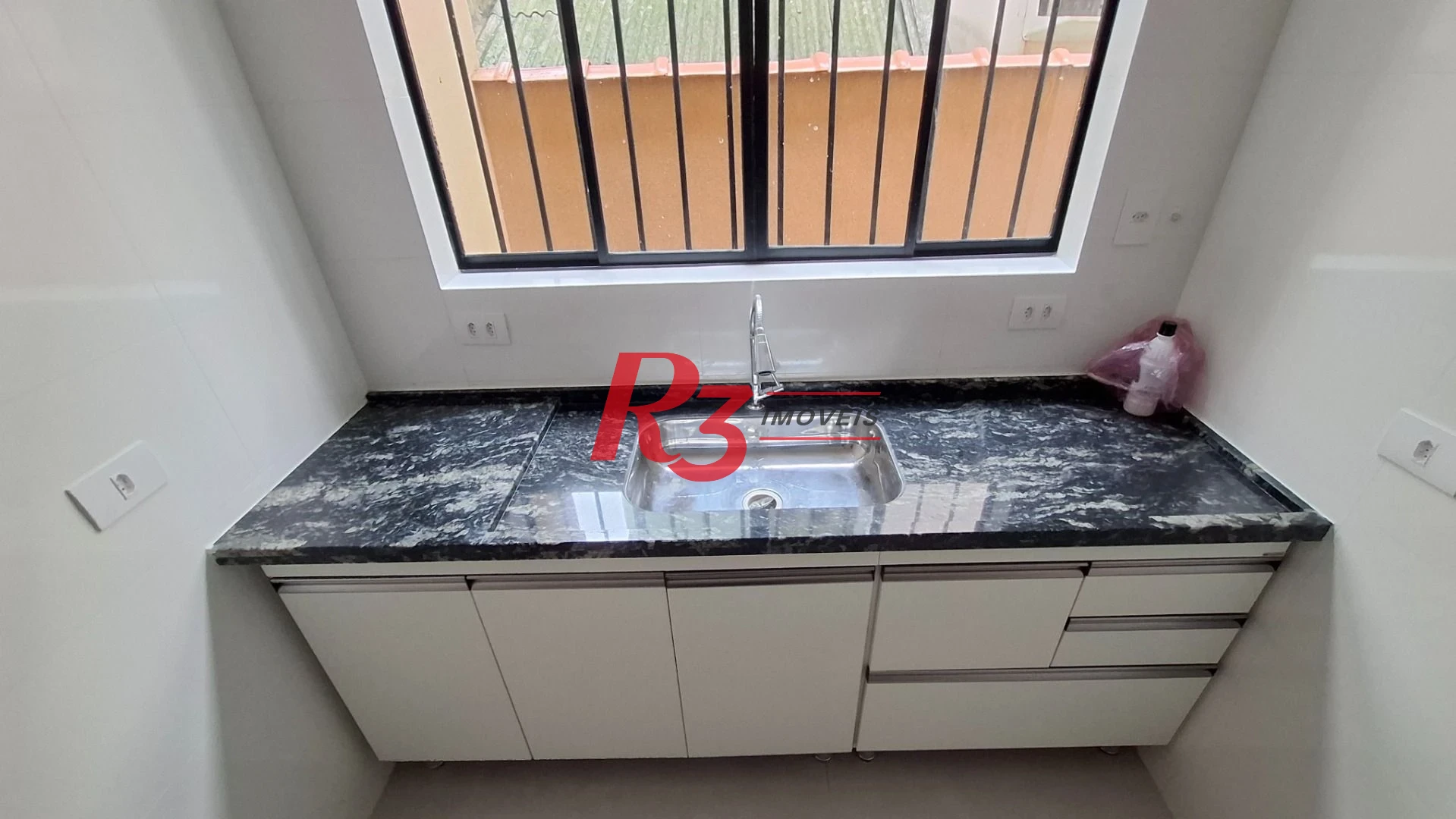 Sobrado com 3 dormitórios para alugar, 110 m² por R$ 6.795,00/mês - Embaré - Santos/SP