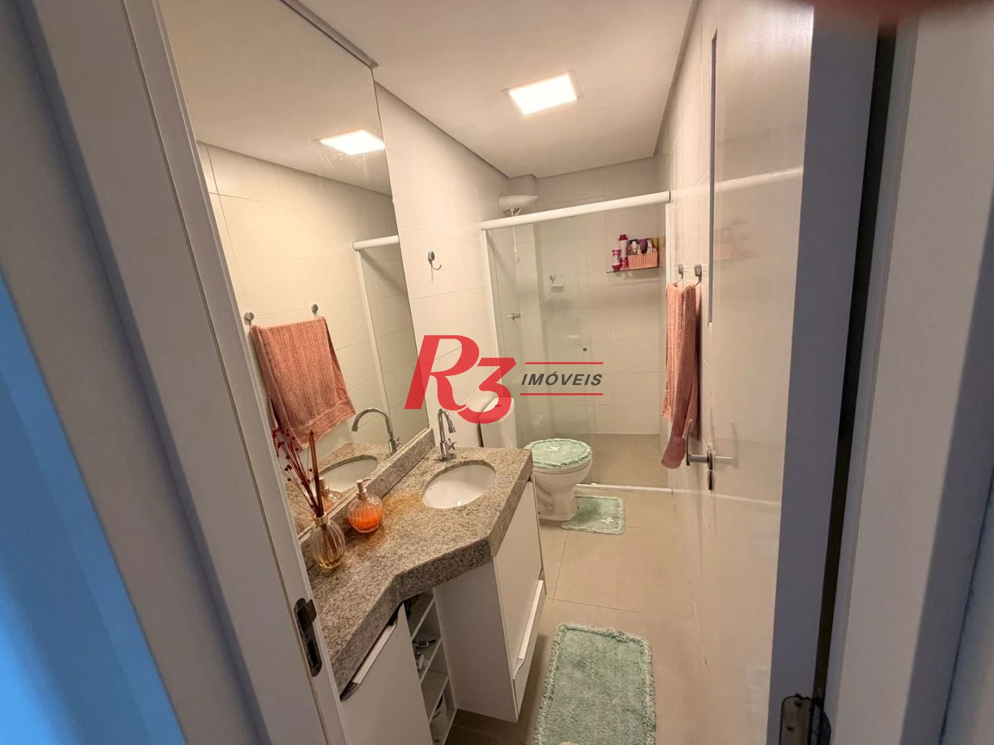 Apartamento com 2 dormitórios à venda, 155 m² por R$ 900.000,00 - Balneário Pires - Praia Grande/SP